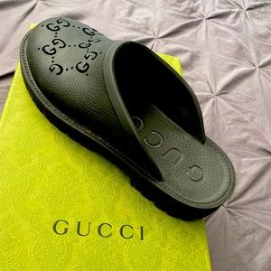 Mens authentic GUCCI mules